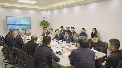 十二屆全國政協(xié)副主席馬培華、中國中小商業(yè)企業(yè)協(xié)會名譽會長董樹奎一行人蒞臨美迪西