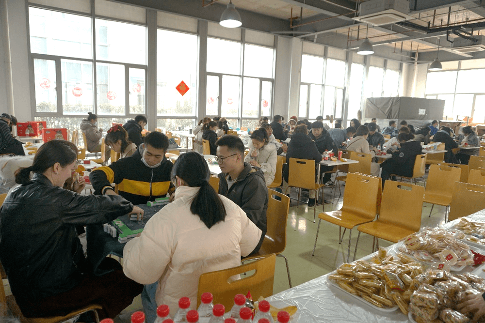 在春節(jié) “樂七天” 活動(dòng)中，美迪西給留滬過春節(jié)的員工準(zhǔn)備了豐富多彩的活動(dòng)